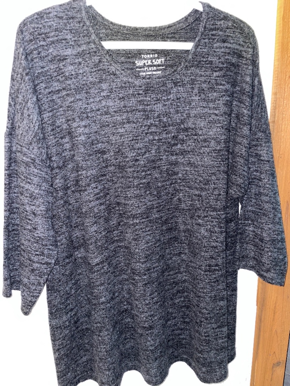 Torrid 3/4 sleeve top